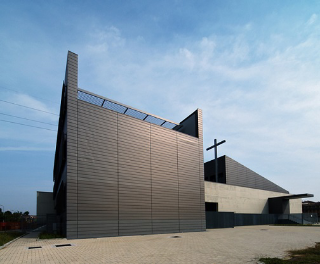 Carmagnola, passione proibita in chiesa: coppia sorpresa dal parroco a fare sesso